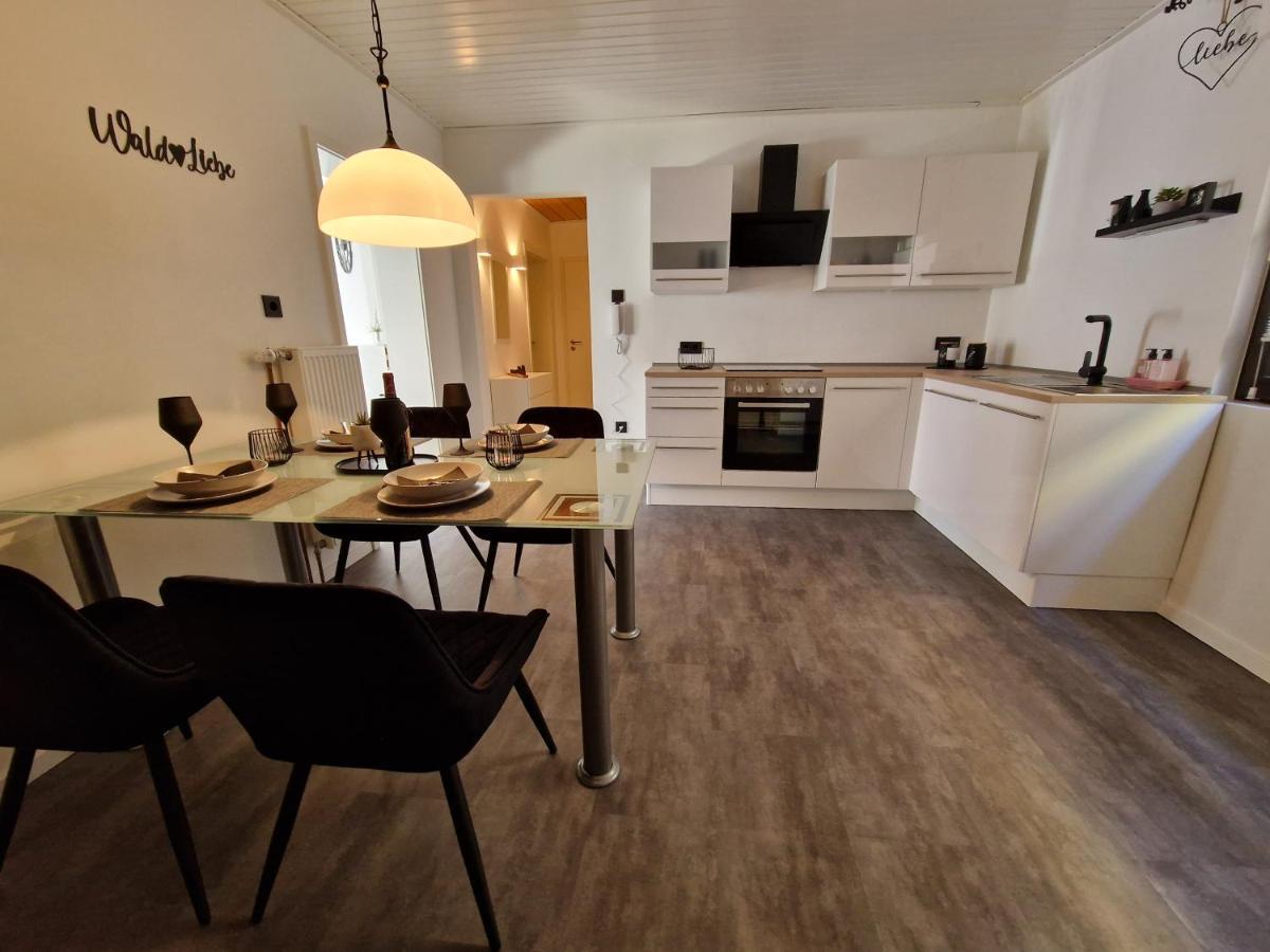 Ferienwohnung Waldliebe Hinterweidenthal エクステリア 写真