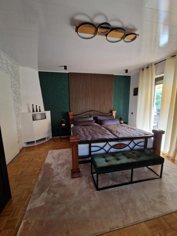 Ferienwohnung Waldliebe Hinterweidenthal エクステリア 写真